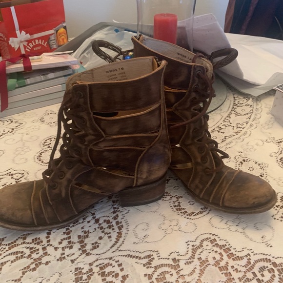 Free bird Booties - Picture 2 of 2